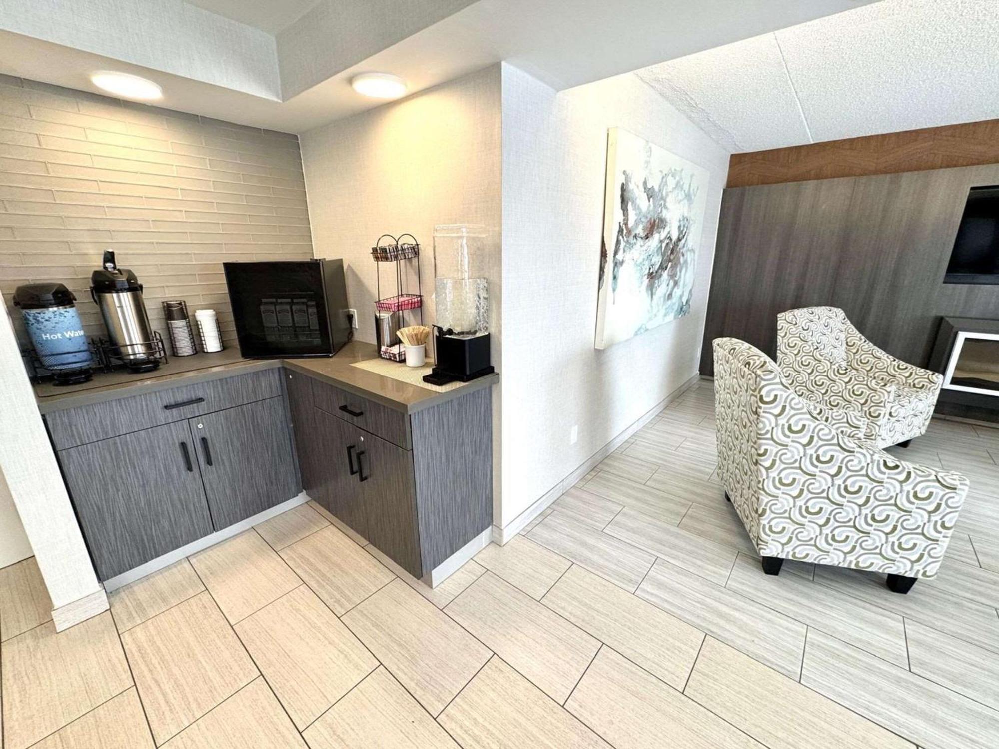 Comfort Inn Sainte-Catherine Extérieur photo
