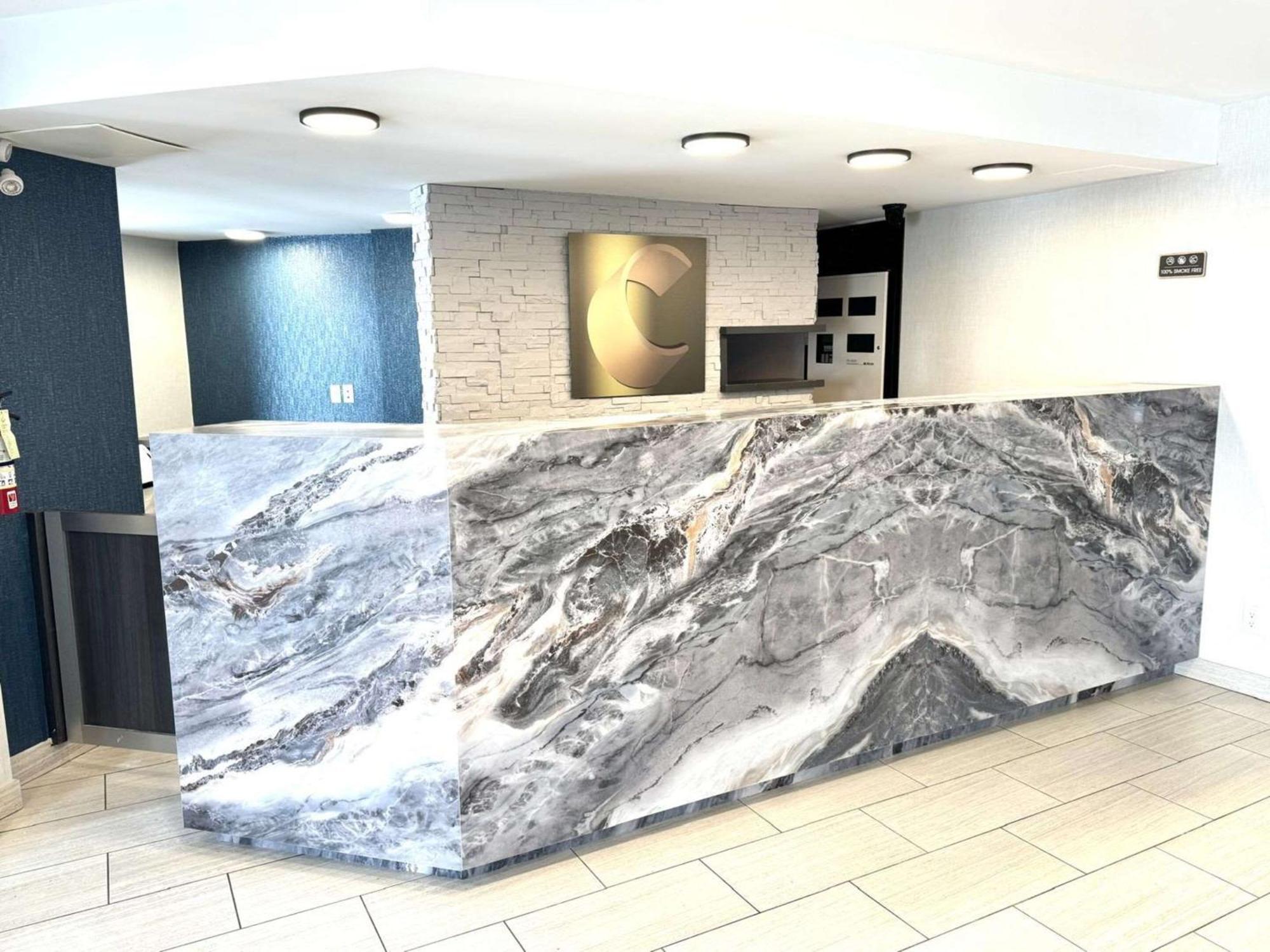 Comfort Inn Sainte-Catherine Extérieur photo